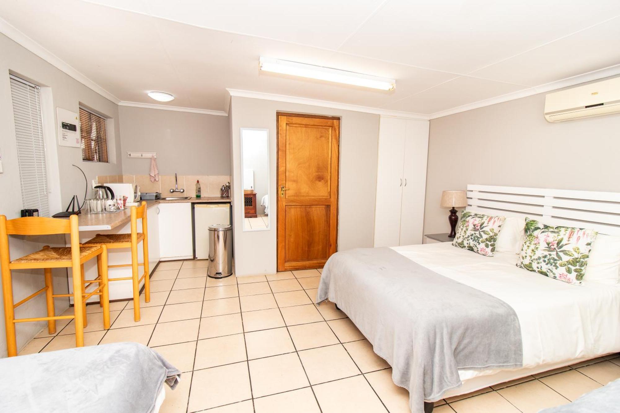 Glenmore Guesthouse บลูมฟอนเทน ภายนอก รูปภาพ